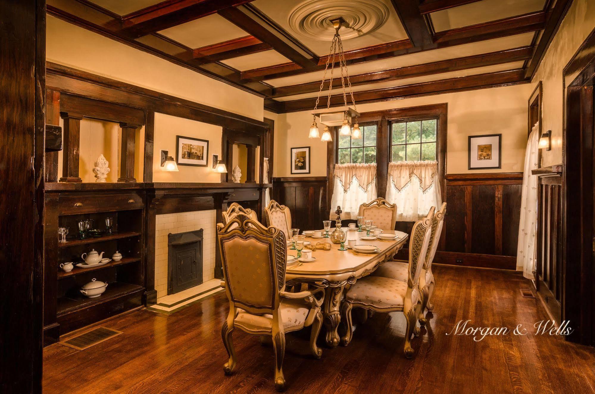 Morgan And Wells Bed And Breakfast 셸비 외부 사진